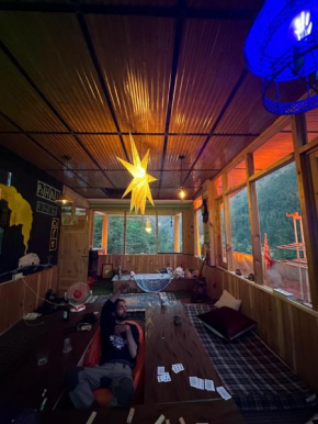 Pahadirovers Homestay & Cafe
